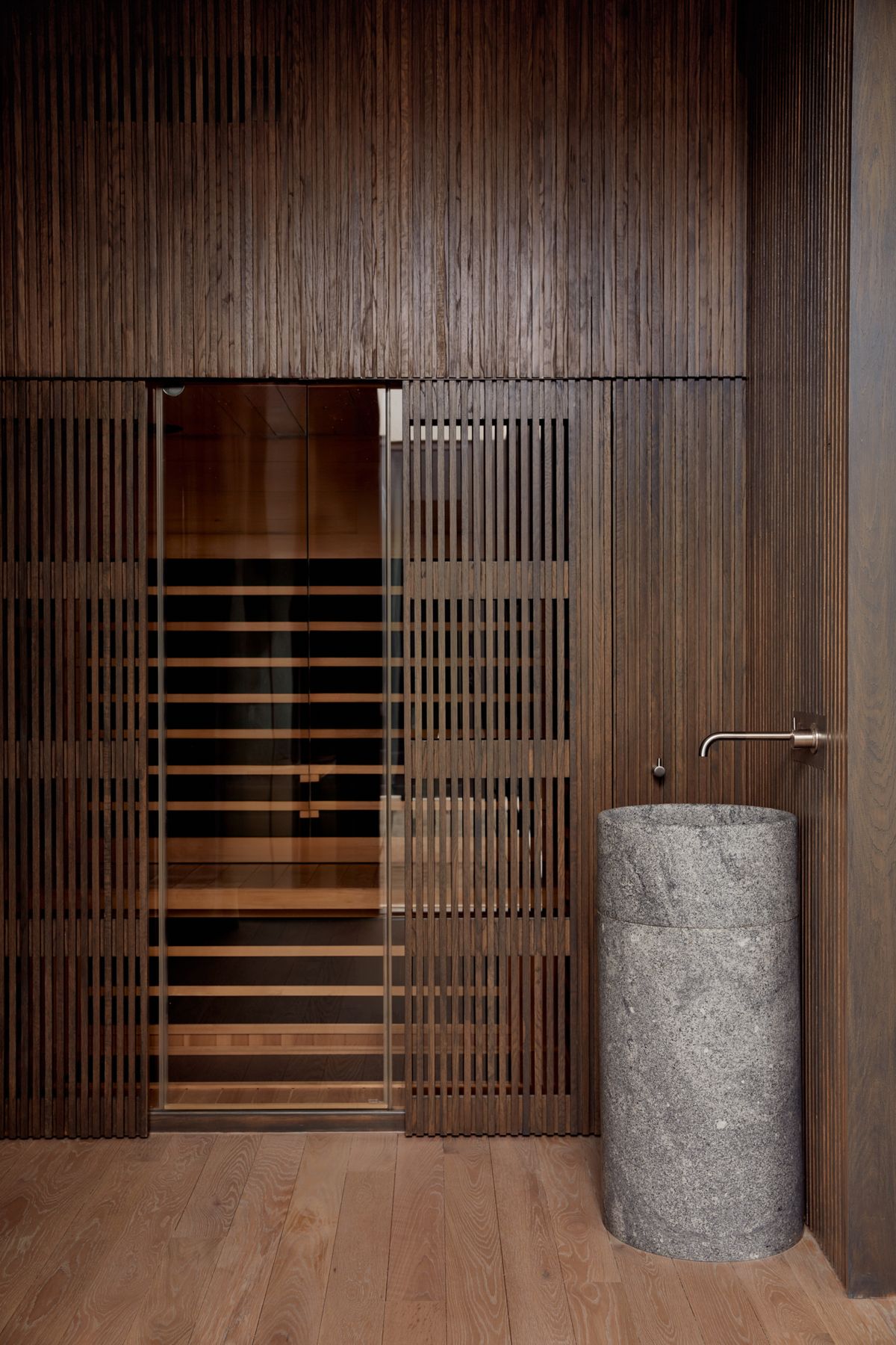 113 Erskine Street residence